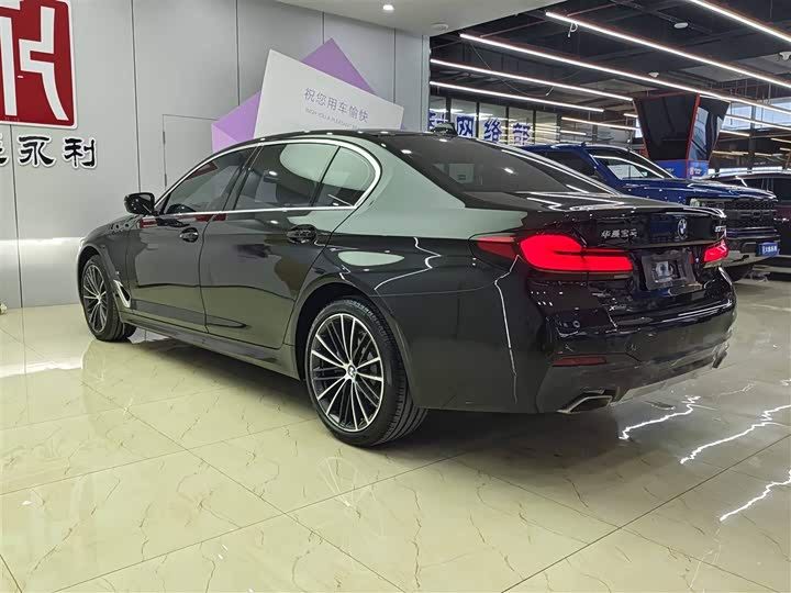 Фото 4 - BMW 5 Series