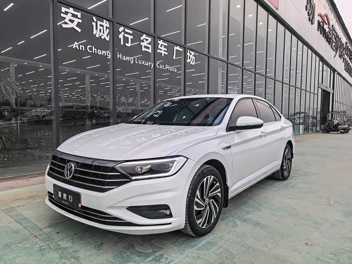 Фото 1 - Volkswagen Sagitar L