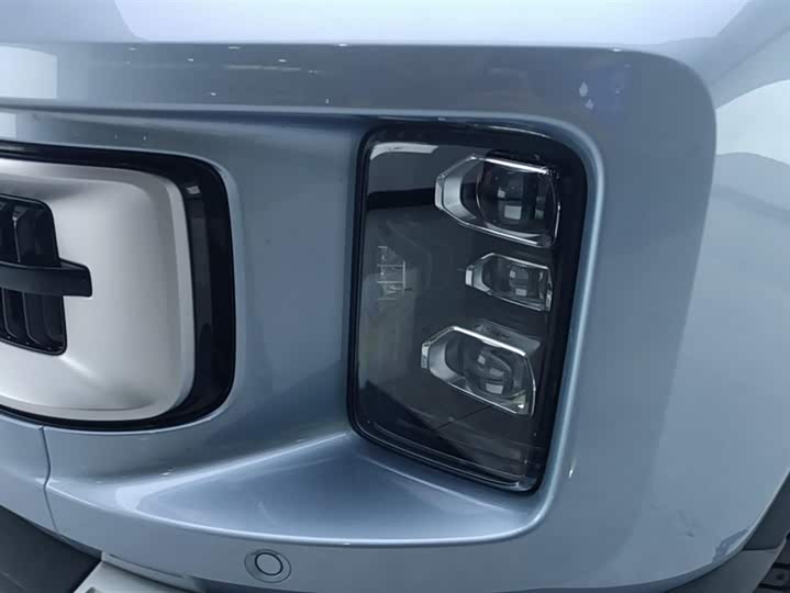 Фото 5 - Geely Icon