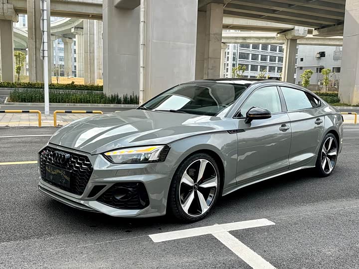 Фото 1 - Audi A5