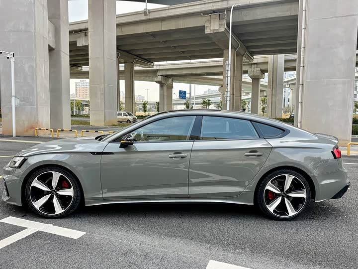 Фото 6 - Audi A5