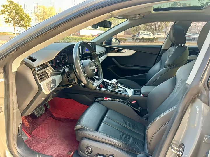 Фото 8 - Audi A5