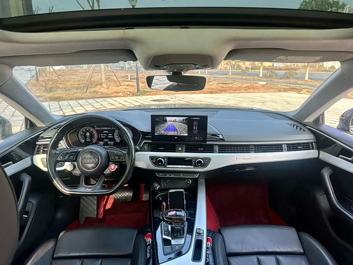 Фото 9 - Audi A5