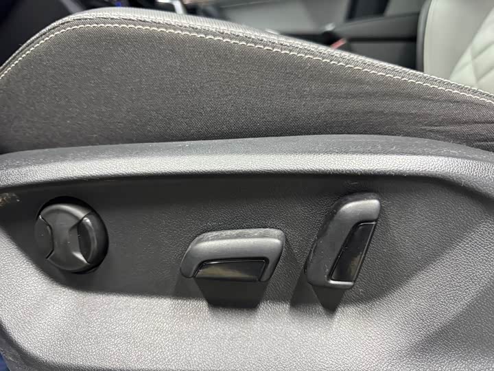 Фото 8 - Volkswagen Tayron