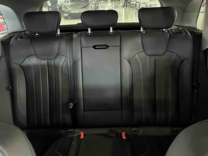 Фото 8 - Audi Q5L