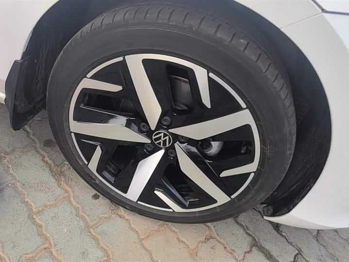 Фото 6 - Volkswagen Lamando L