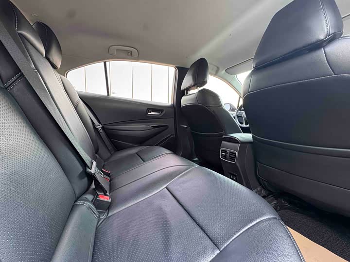 Фото 7 - Toyota Allion