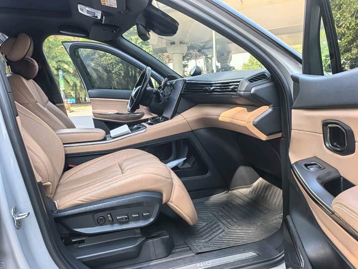 Фото 5 - Nio ES8