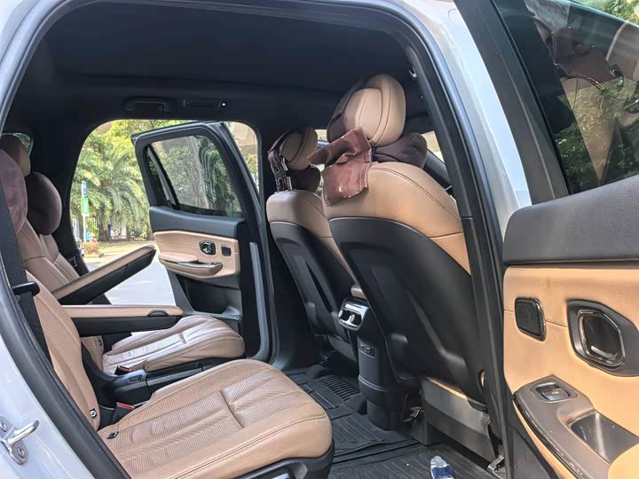 Фото 8 - Nio ES8