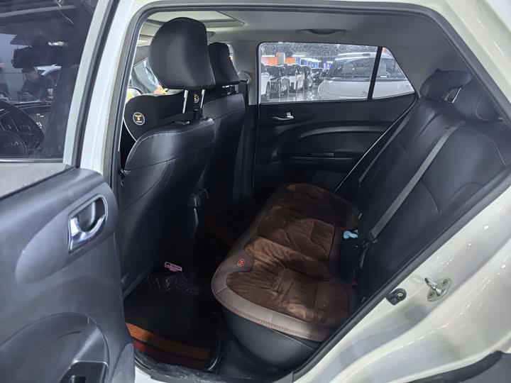 Фото 7 - Kia KX1