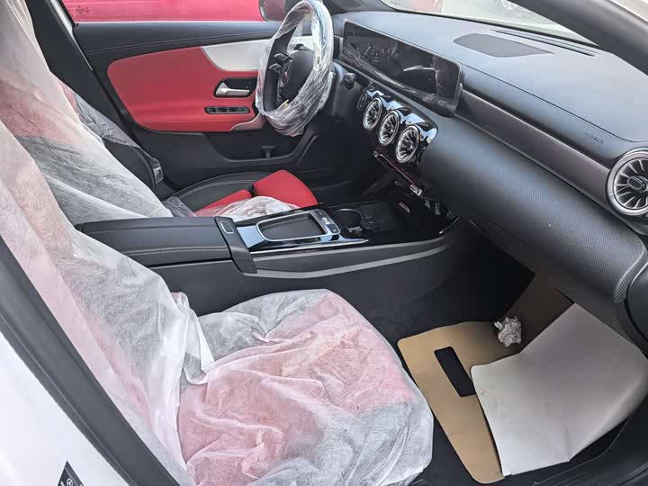 Фото 4 - Mercedes-Benz A-Class AMG