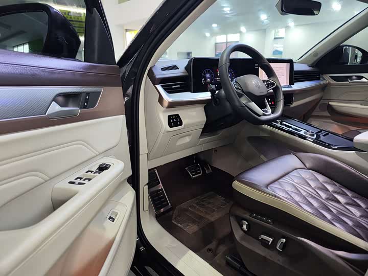 Фото 5 - Volkswagen Tavendor