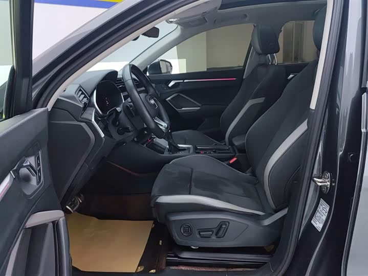 Фото 9 - Audi Q3