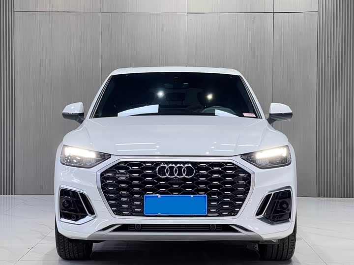 Фото 2 - Audi Q5L Sportback