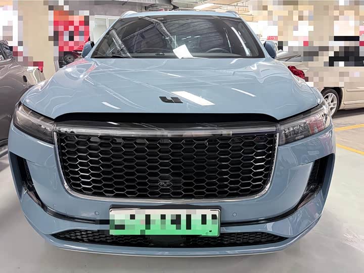 Фото 1 - LiXiang One