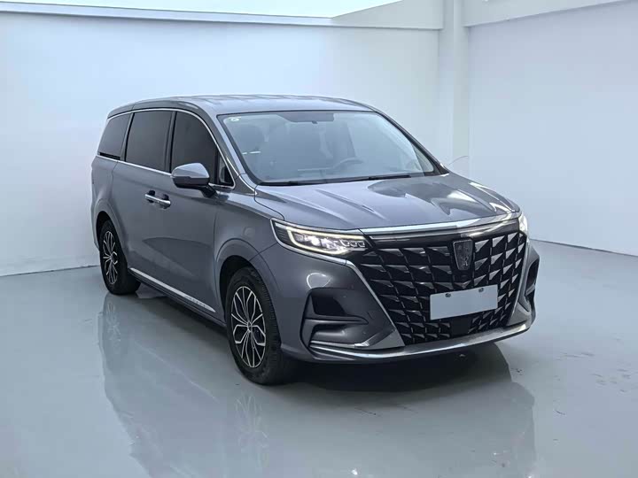 Фото 1 - Roewe iMax 8 EV