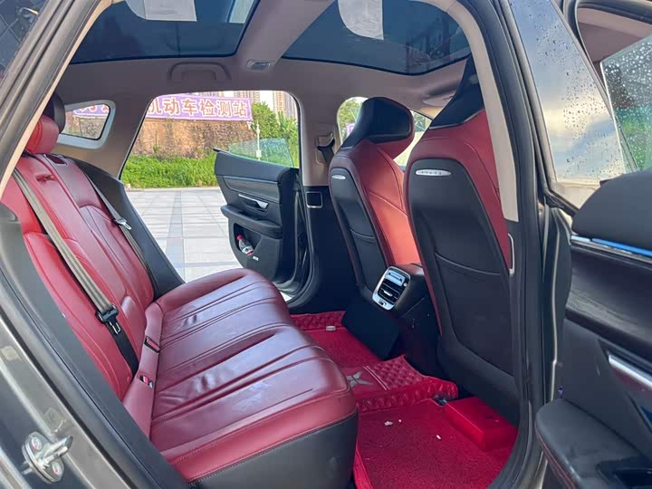 Фото 7 - XPeng P7