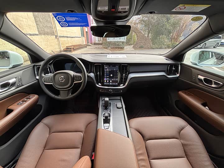 Фото 6 - Volvo S60