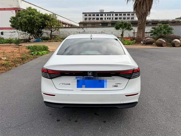 Фото 5 - Honda Accord