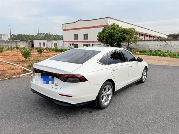 Фото 6 - Honda Accord