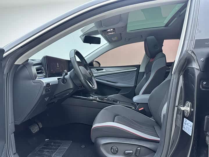 Фото 7 - Volkswagen Lamando L