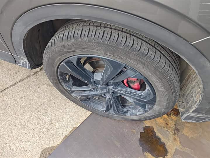 Фото 6 - Geely Coolray