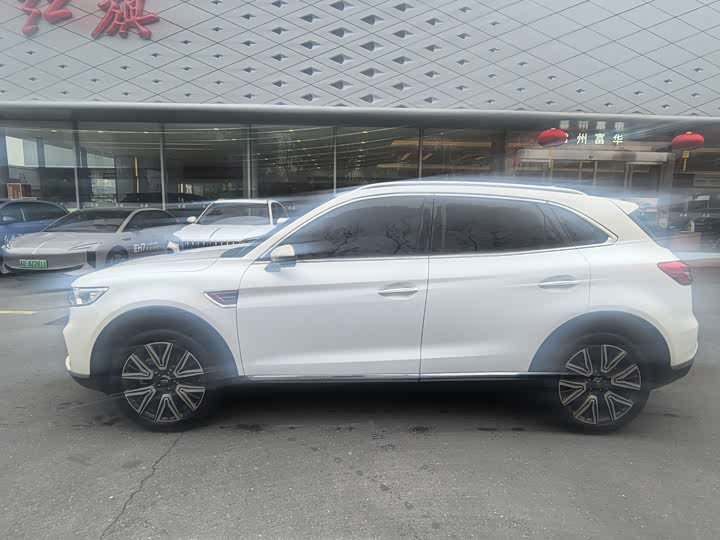 Фото 2 - Hongqi HS5