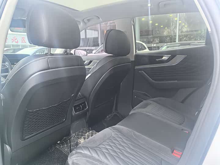 Фото 5 - Hongqi HS5