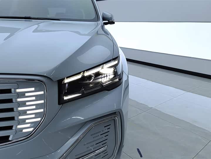 Фото 5 - Geely Monjaro L Hybrid