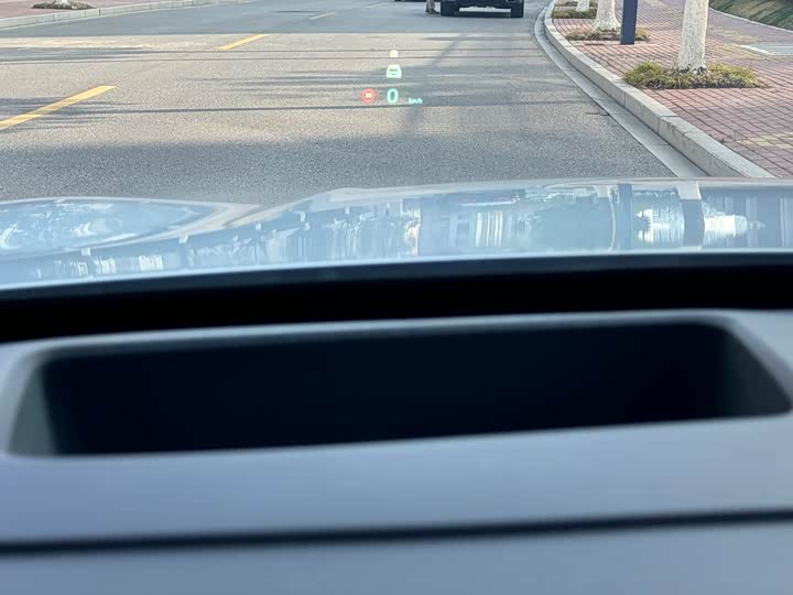 Фото 9 - Geely Galaxy Starship 7