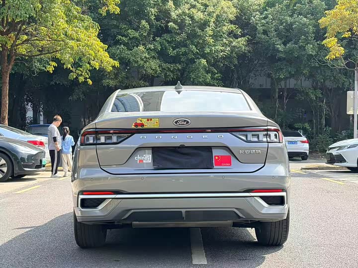 Фото 5 - Ford Mondeo