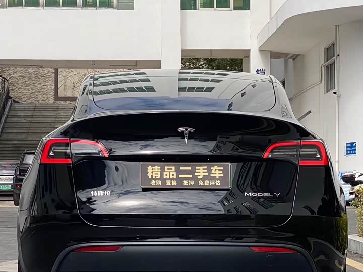 Фото 5 - Tesla Model Y