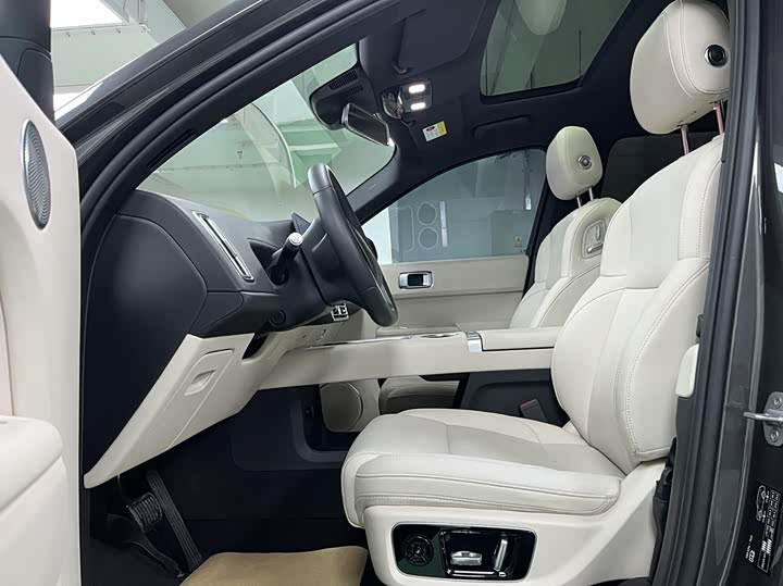 Фото 9 - LiXiang L9