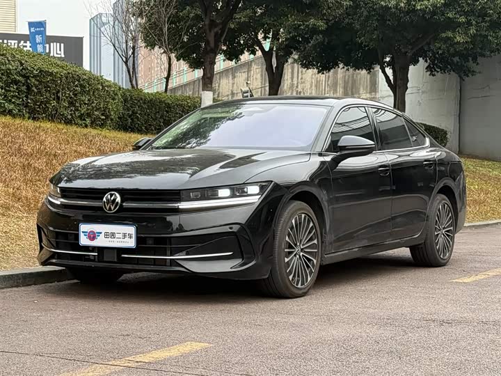 Фото 1 - Volkswagen Magotan