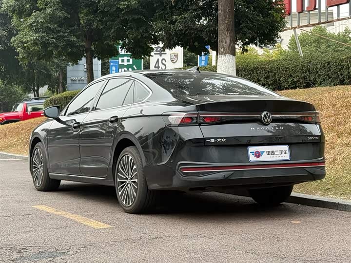 Фото 4 - Volkswagen Magotan