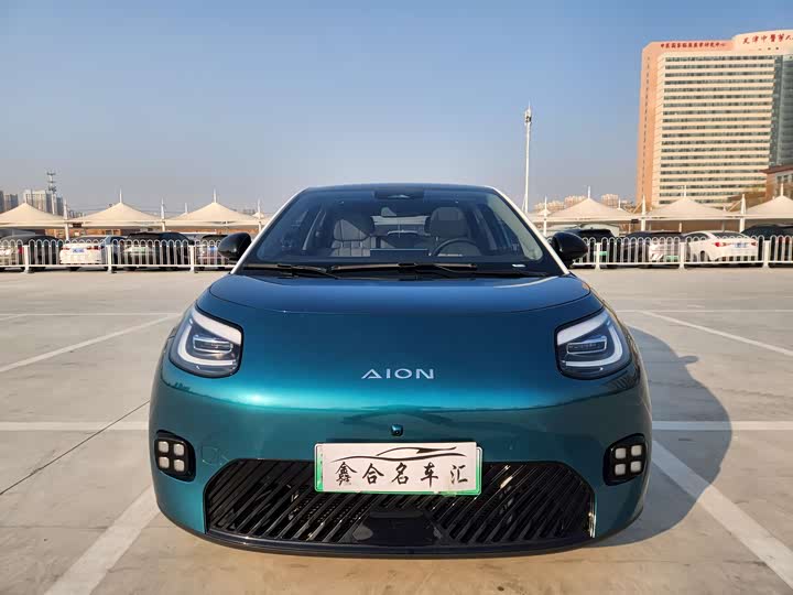 Фото 2 - GAC Aion UT