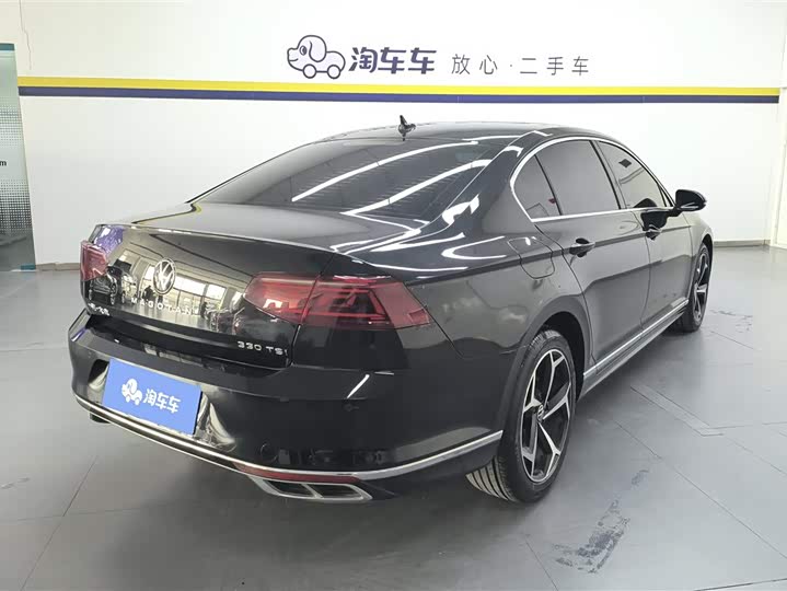 Фото 3 - Volkswagen Magotan