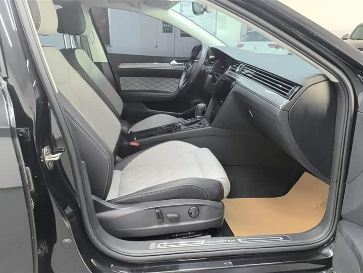 Фото 8 - Volkswagen Magotan