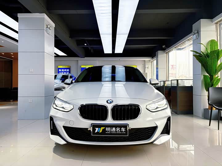 Фото 2 - BMW 1 Series