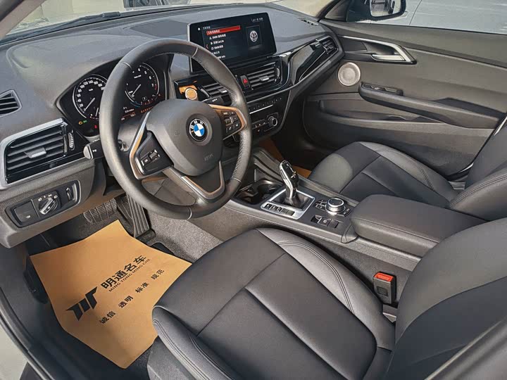 Фото 7 - BMW 1 Series