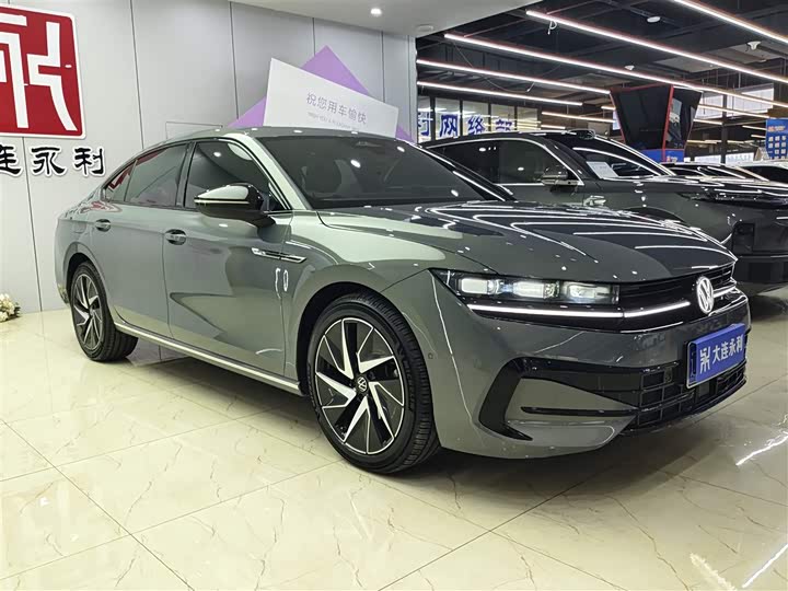 Фото 3 - Volkswagen Magotan