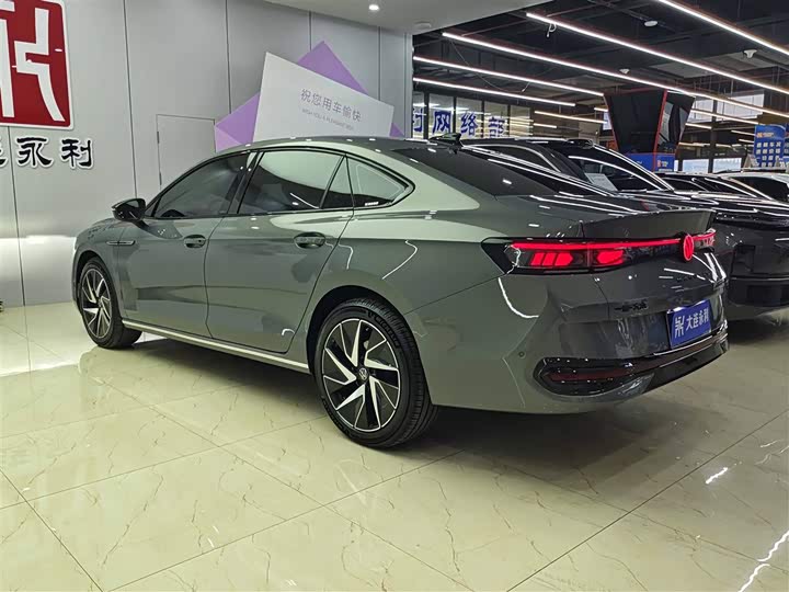 Фото 6 - Volkswagen Magotan