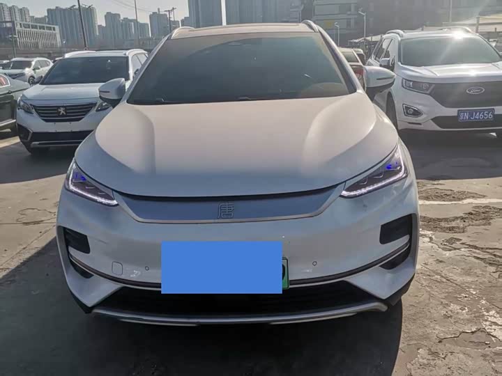 Фото 4 - BYD Tang Hybrid/EV