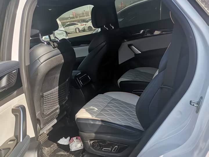 Фото 6 - BYD Tang Hybrid/EV