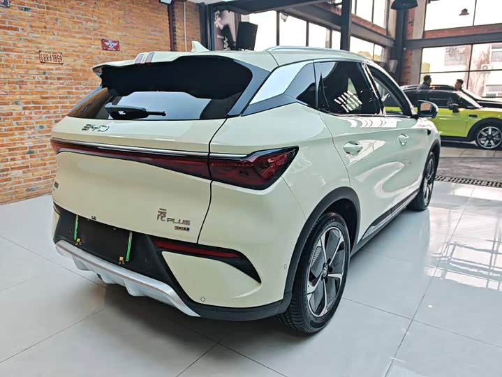 Фото 4 - BYD Yuan Plus