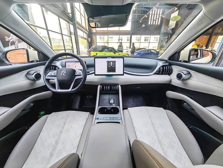 Фото 8 - BYD Yuan Plus