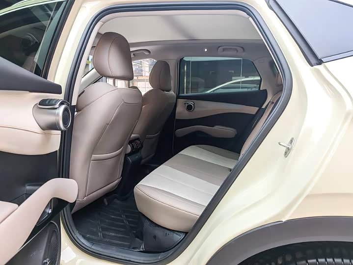 Фото 9 - BYD Yuan Plus