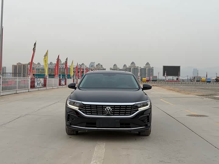 Фото 2 - Volkswagen Passat