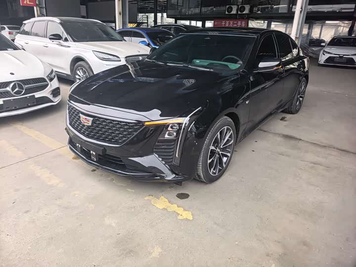 Фото 1 - Cadillac CT5