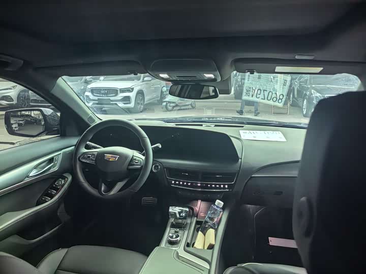 Фото 7 - Cadillac CT5